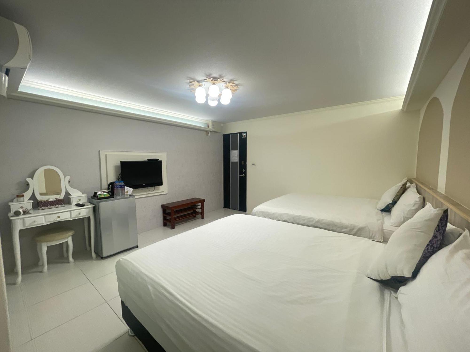Xiong Zhi Mi B&B 花蓮市 エクステリア 写真