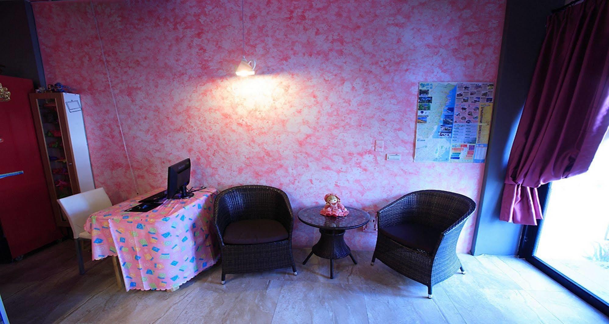 Xiong Zhi Mi B&B 花蓮市 エクステリア 写真